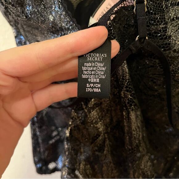 NEW VS metallic lace bodysuit - Picture 8 of 9